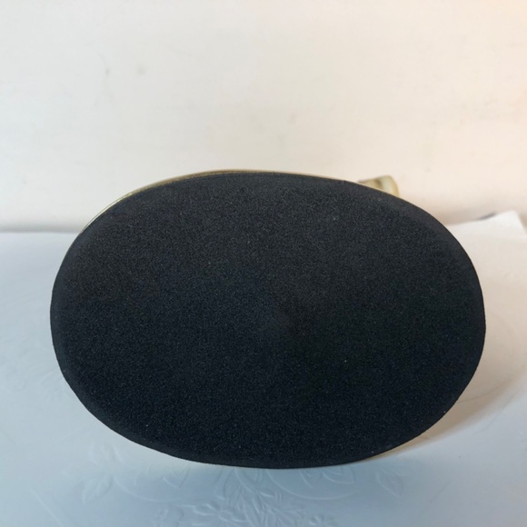 Vintage 6” Porcelain carousel horse with brass base - Picture 9 of 10